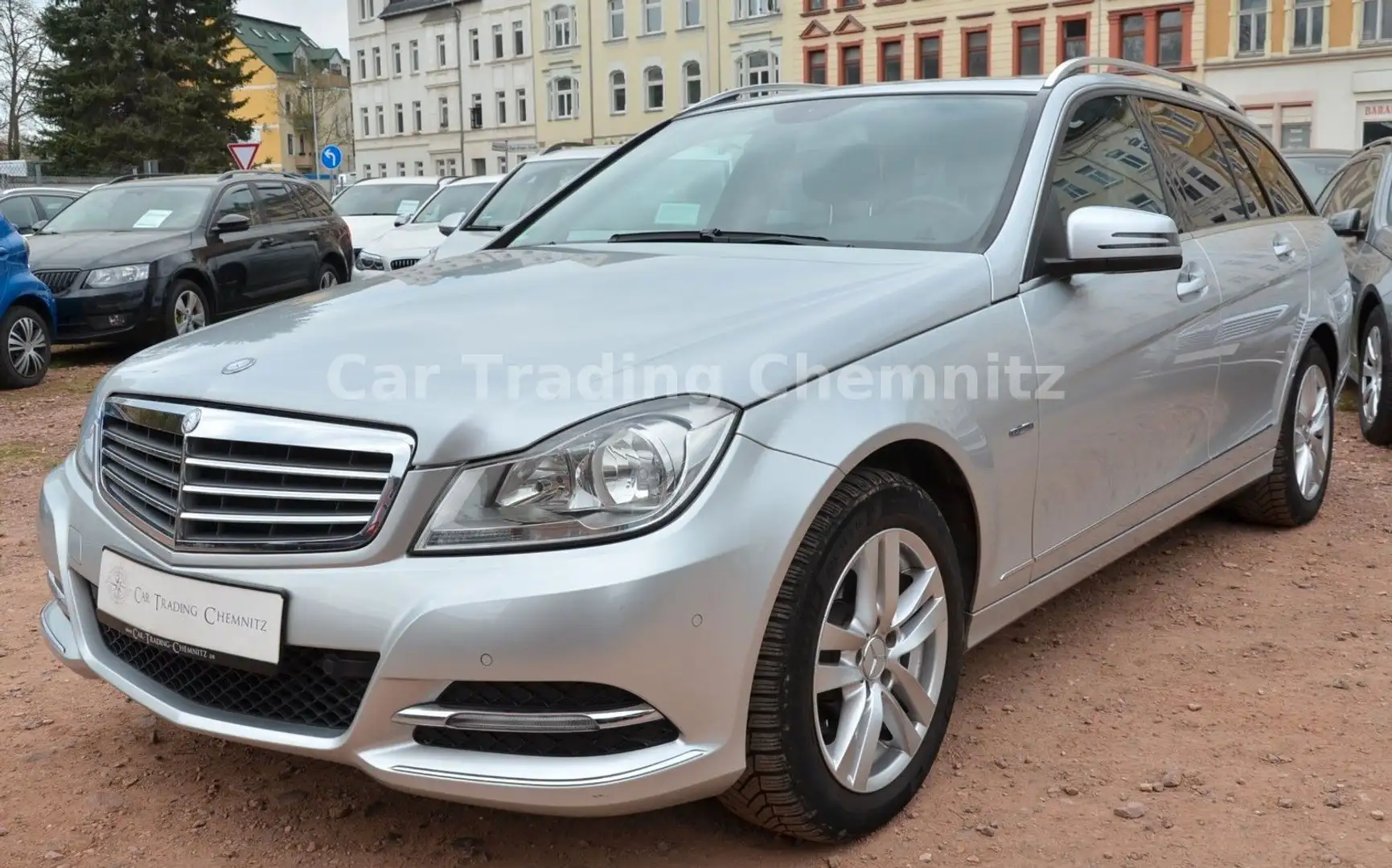Mercedes-Benz C 180 T CGI BlueEfficiency Automatik Navi Silber - 1