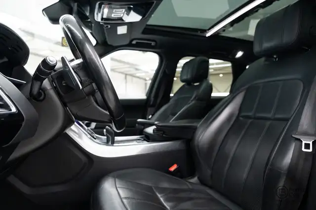 Land Rover Range Rover Sport view 10