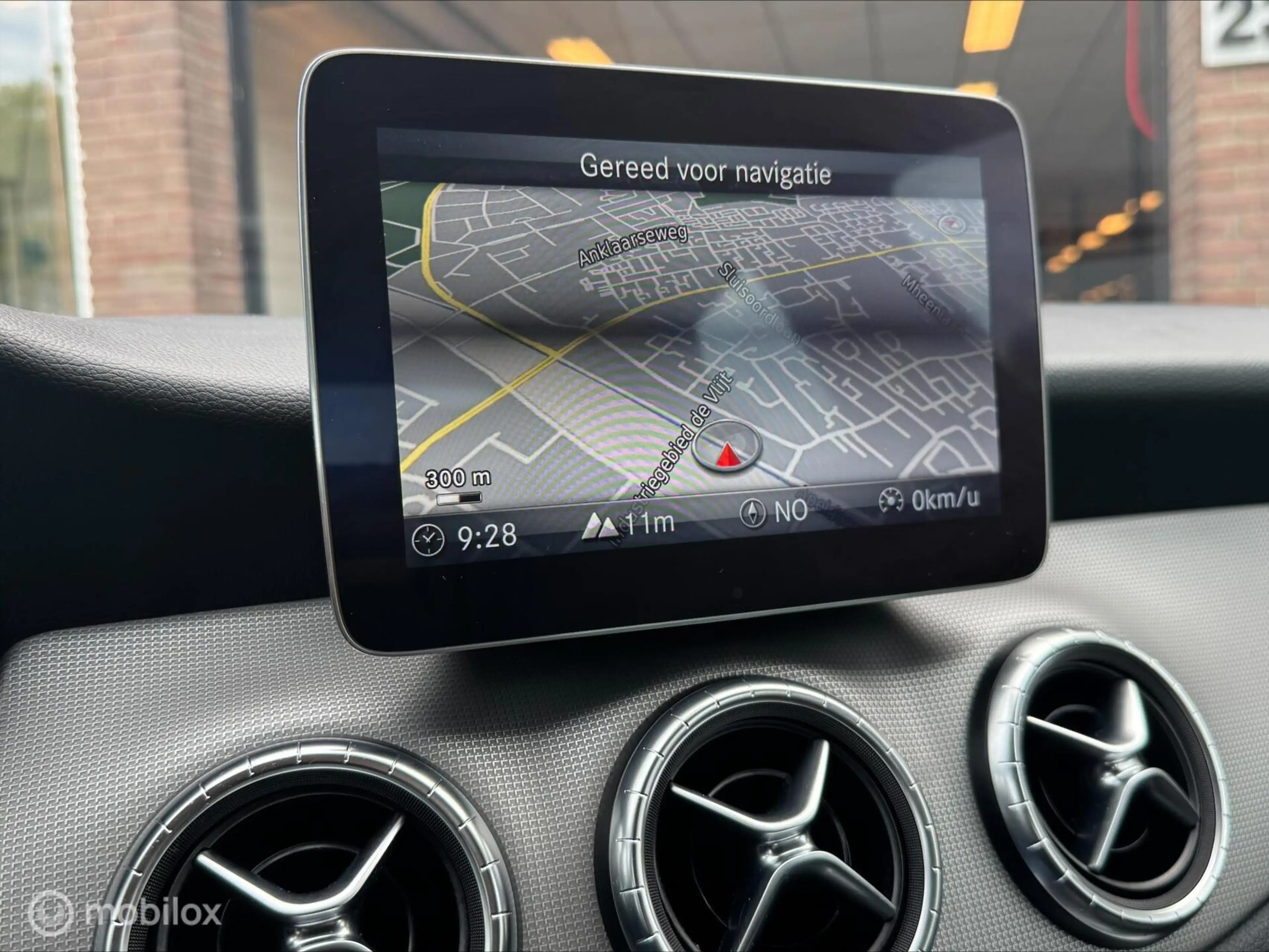 Mercedes-Benz CLA 180 Business Solution Plus Upgrade Edition — photo 6