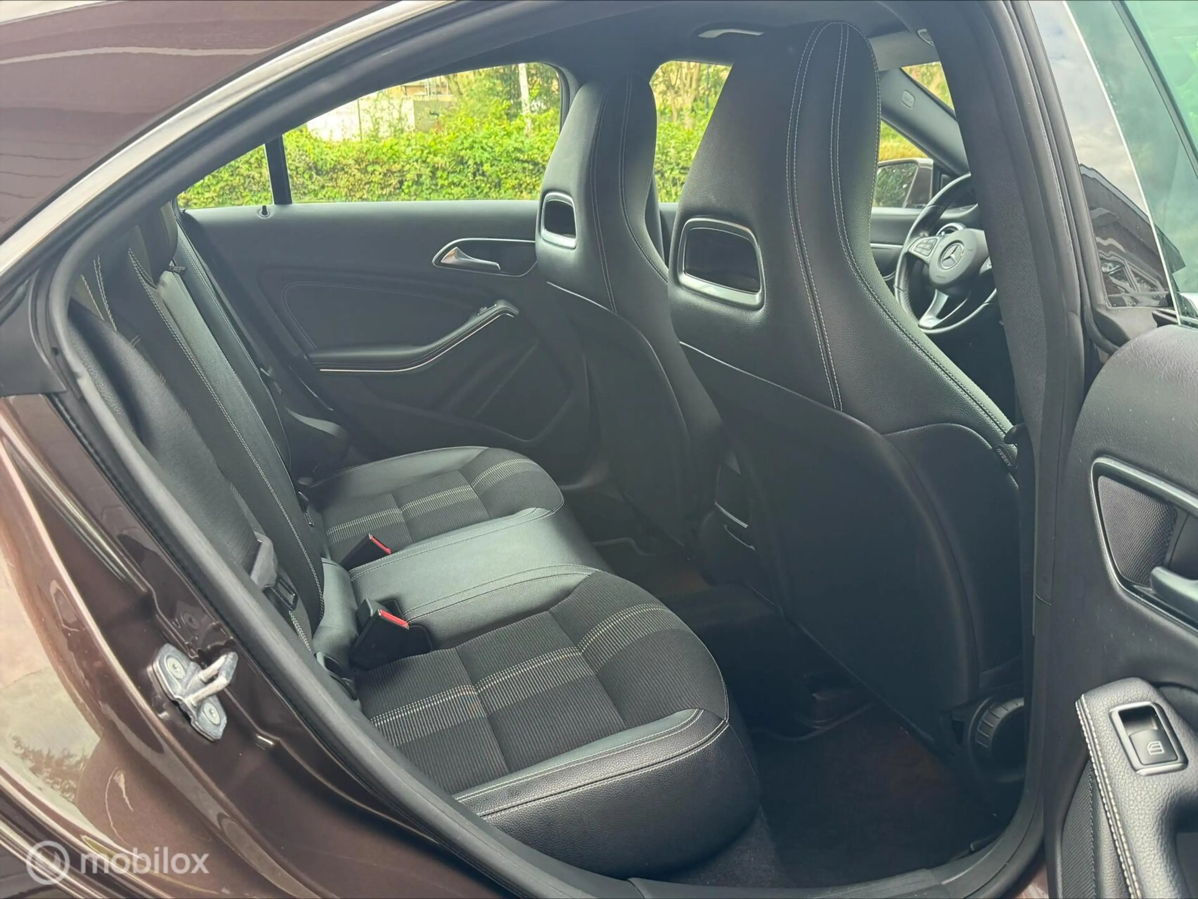 Mercedes-Benz CLA 180 Business Solution Plus Upgrade Edition — photo 22