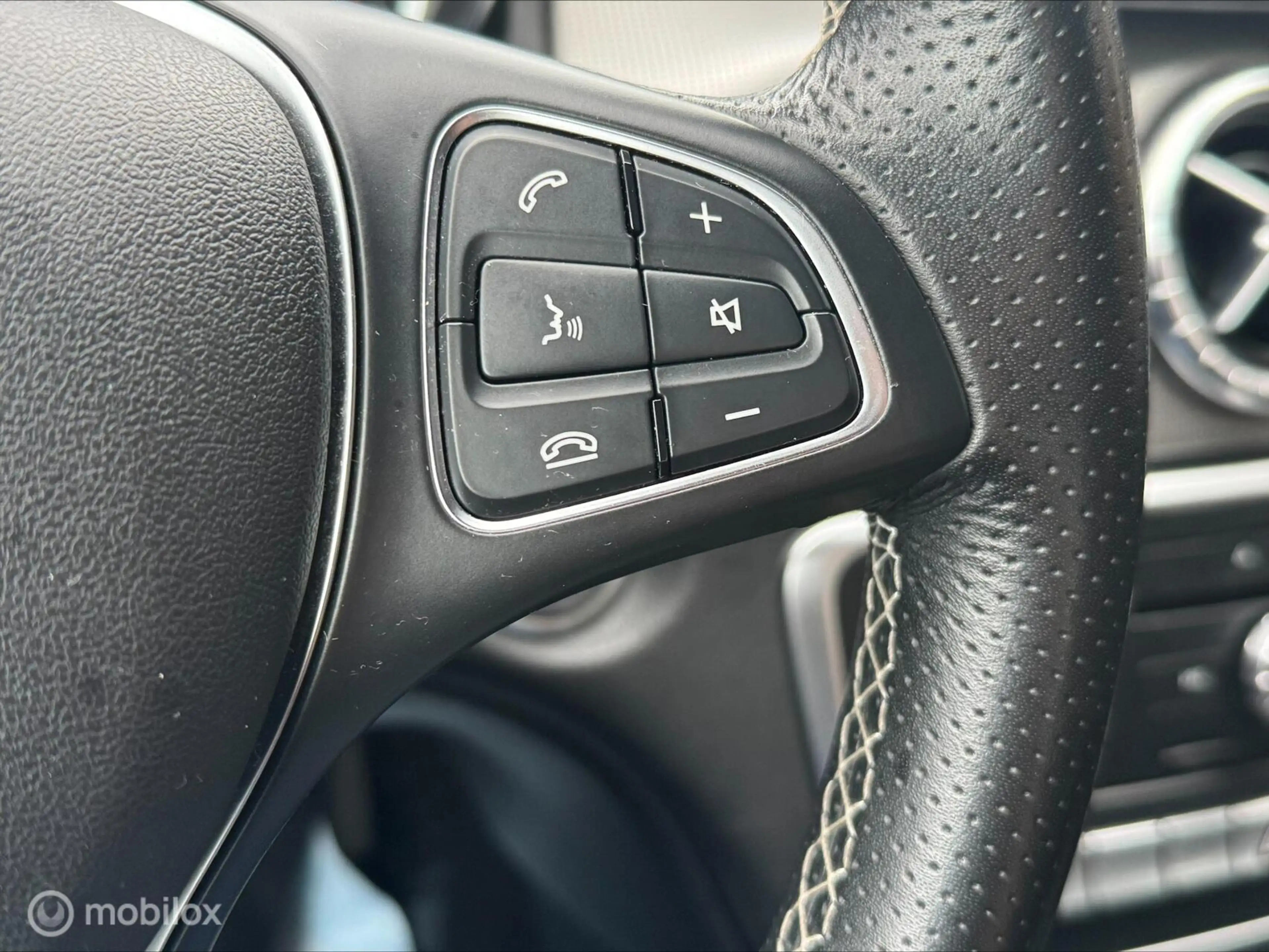 Mercedes-Benz CLA 180 Business Solution Plus Upgrade Edition — photo 9
