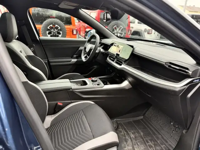 Jeep Compass view 13