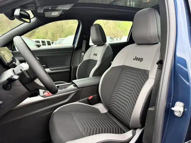 Jeep Compass view 15