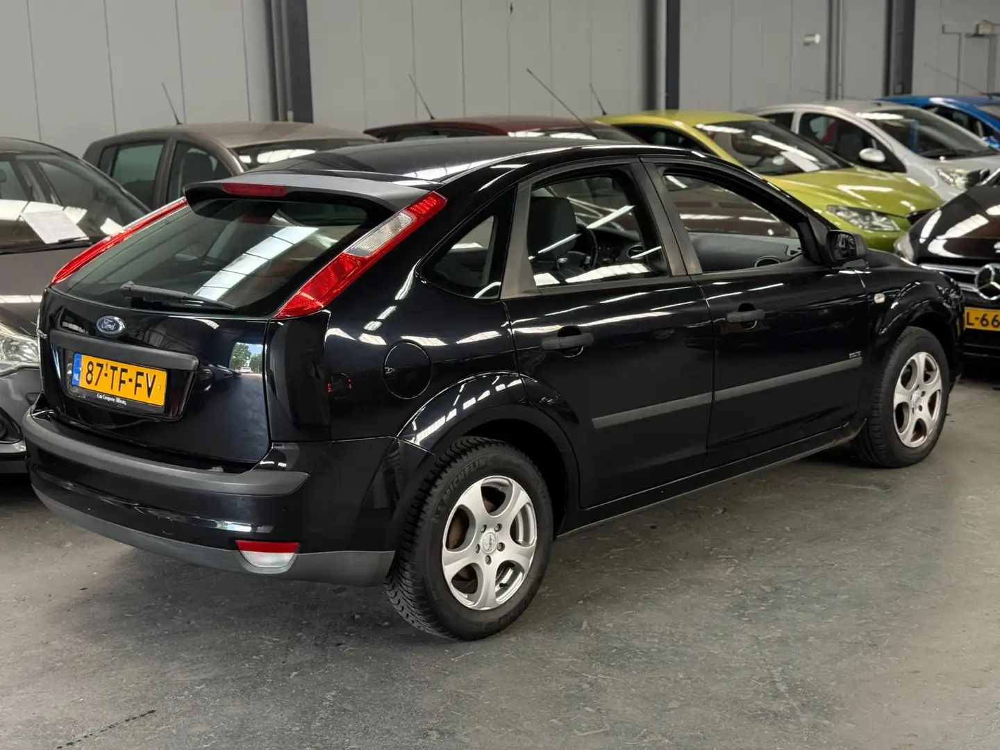 Ford Focus 1.6-16V Champion Nieuwe APK NAP Nero - 2