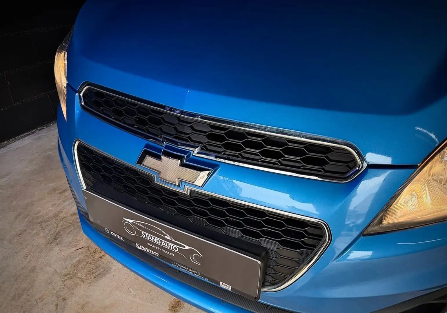 Chevrolet Spark 1.2 LTZ 82cv première main Blau - 2