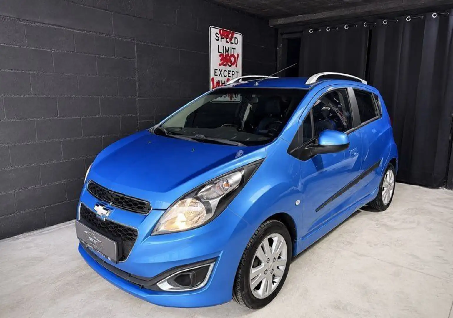 Chevrolet Spark 1.2 LTZ 82cv première main Blau - 1
