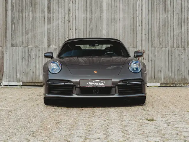 Porsche 992 view 2