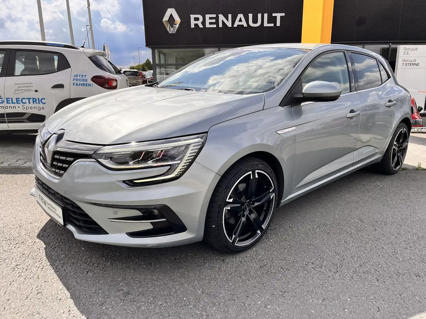 Renault Megane INTENS TCE 140 BOSE+HEAD-UP+SITZH+LED+ALU Gris - 2