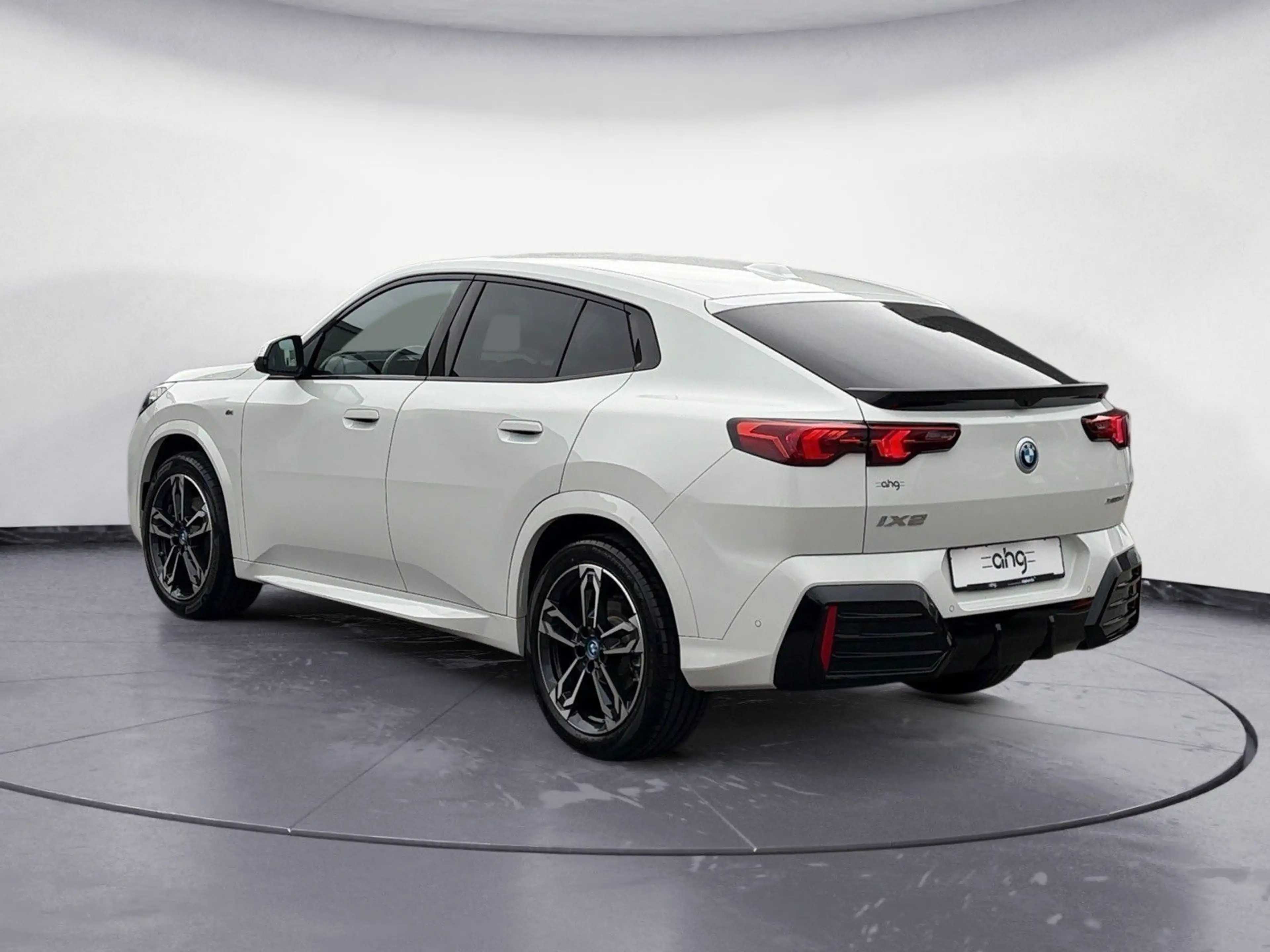 BMW iX2 ix2 xDrive30 Navi Tempom.aktiv Bluetooth PDC Hea — photo 5