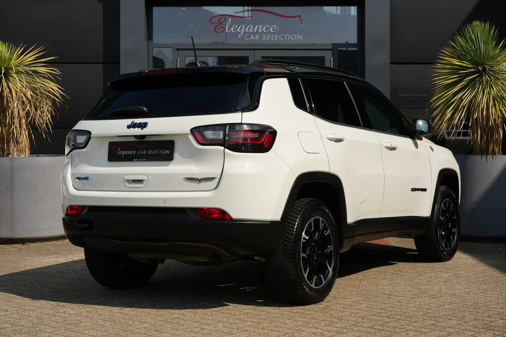 Jeep Compass 4xe 240 Plug-in Hybrid Electric Trailhawk 240pk Na Wit - 2