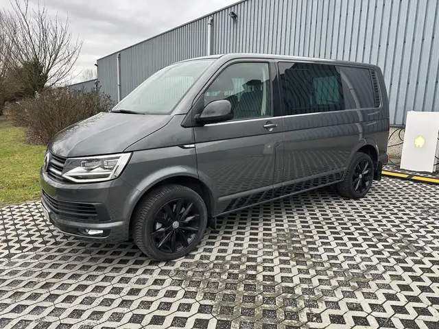 Volkswagen T6 Transporter 2.0 TDi SCR BMT DSG