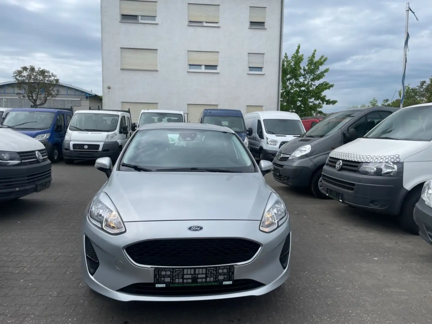 Ford Fiesta Trend Zilver - 2