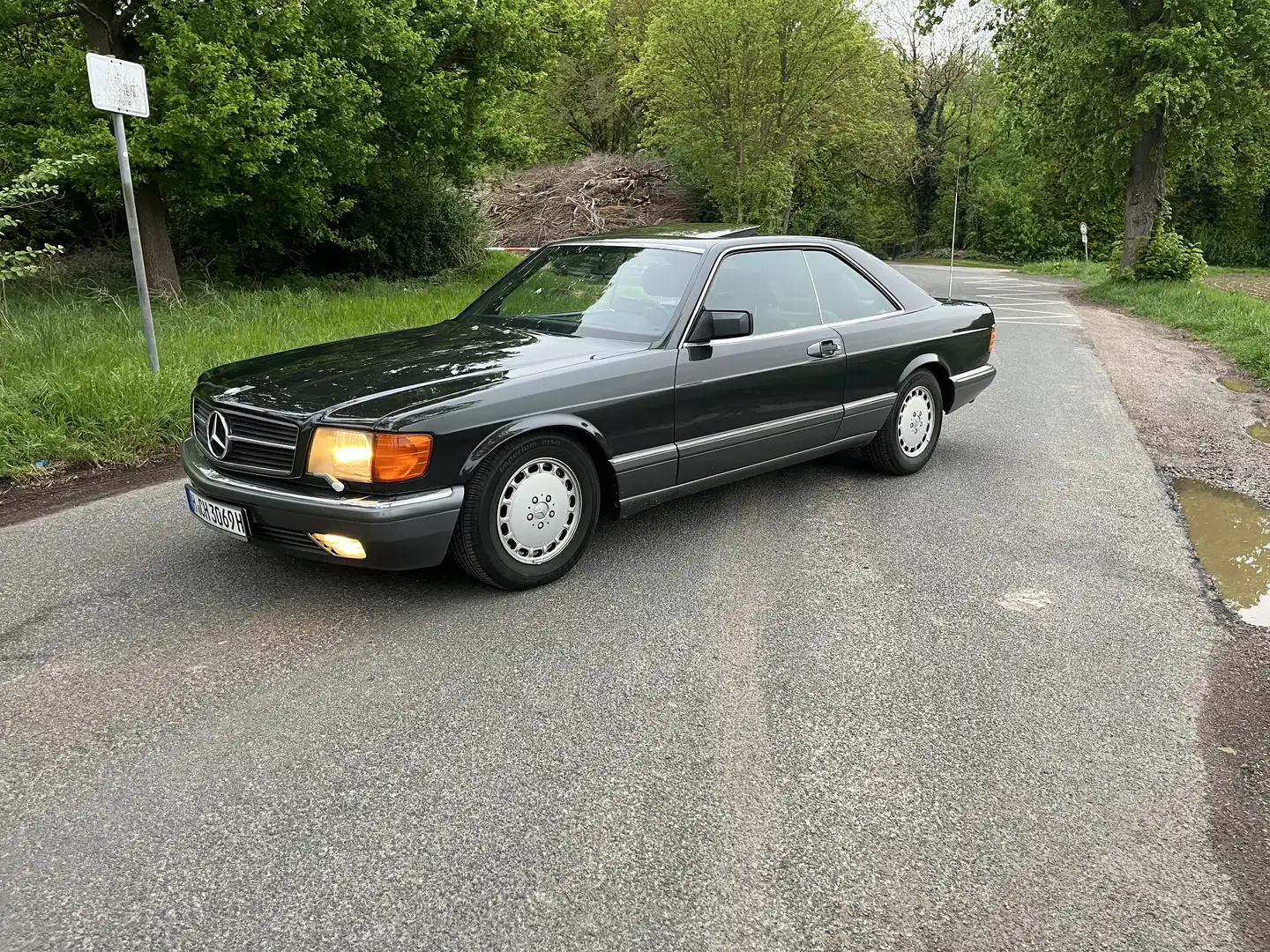 Mercedes-Benz 560 SEC - 1