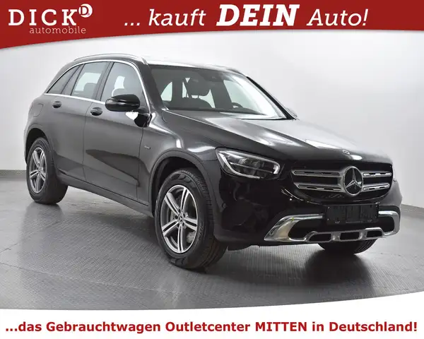 Mercedes-Benz GLC 300 e 4Mat STANDHZ+LEDER+KAM+NAVI+SHZ+LED+18"