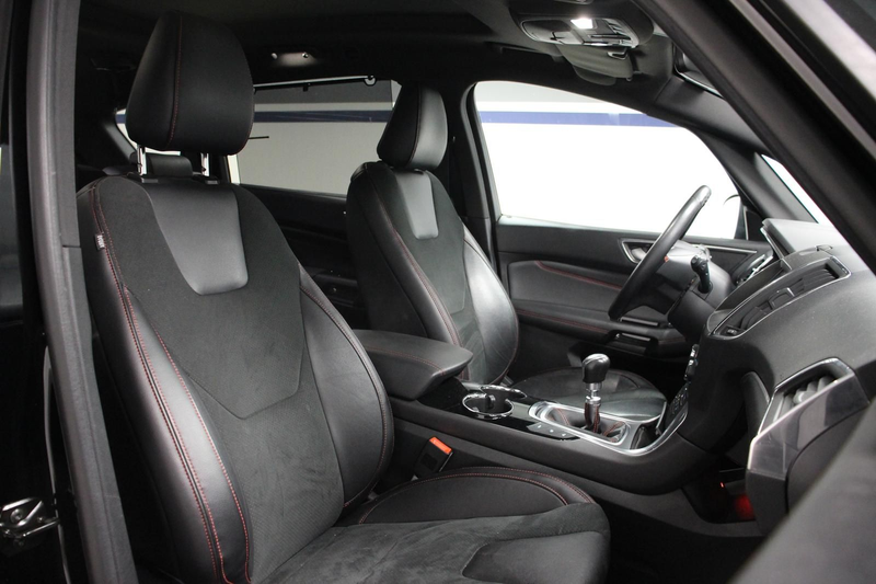 Ford S-Max 1.5EcoBoost ST-Line PANO AHK KAMERA 7SITZE — photo 11