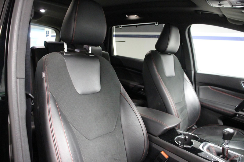 Ford S-Max 1.5EcoBoost ST-Line PANO AHK KAMERA 7SITZE — photo 12