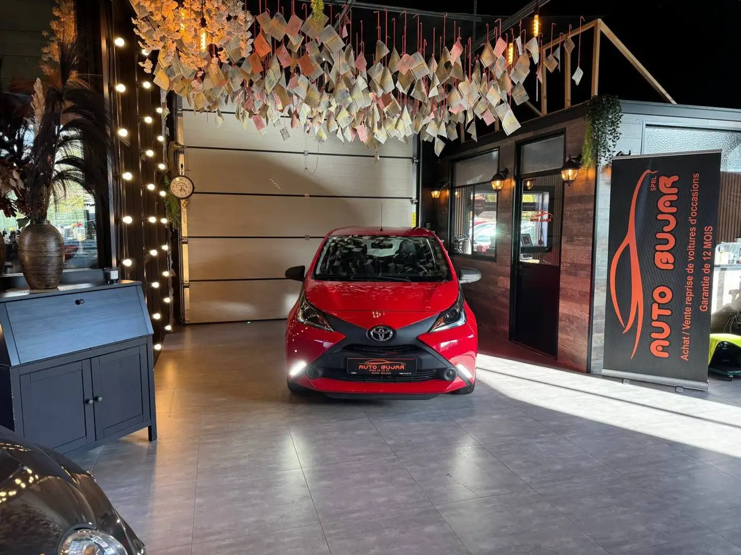 Toyota Aygo Aygo 1.0i VVT-i **CARNET / AIRCO / RADAR ARRIER** Rood - 2