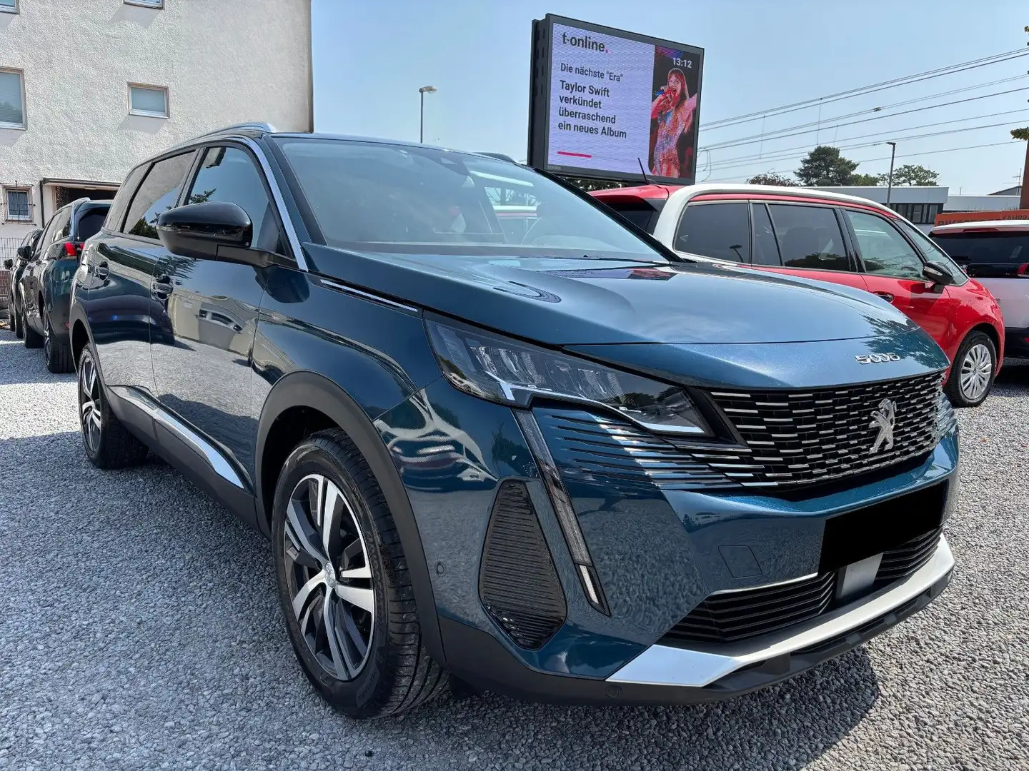 Peugeot 5008 Allure ALU/NAVI/Kam180°/AHK/7Sitze ZR neu Blau - 1