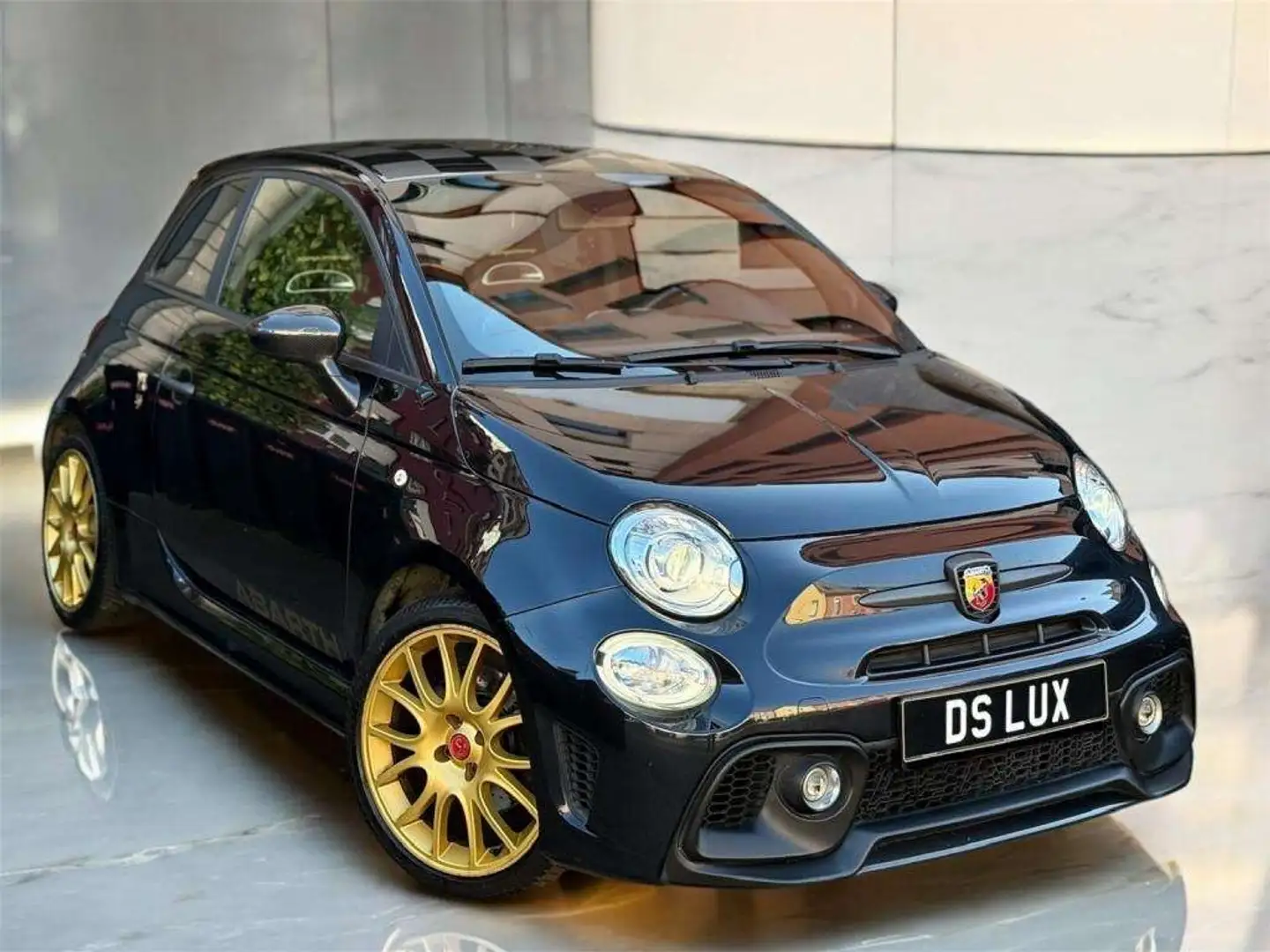 Abarth 595 SCORPIONEORO CARBON FACELIFT BEATS Zwart - 1