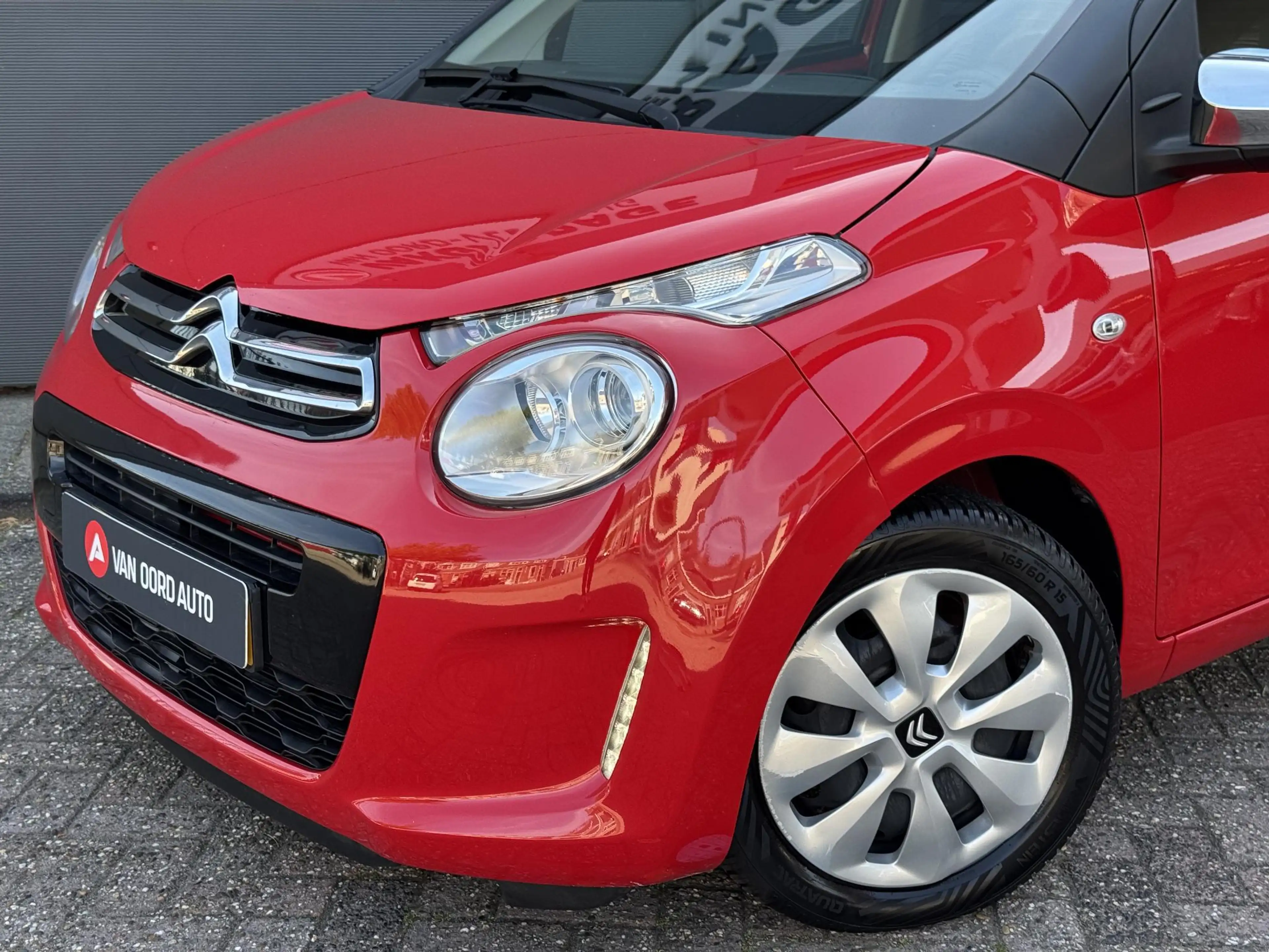Citroen C1 1.0 VTi Shine / Apple Carplay / Android Auto — photo 9