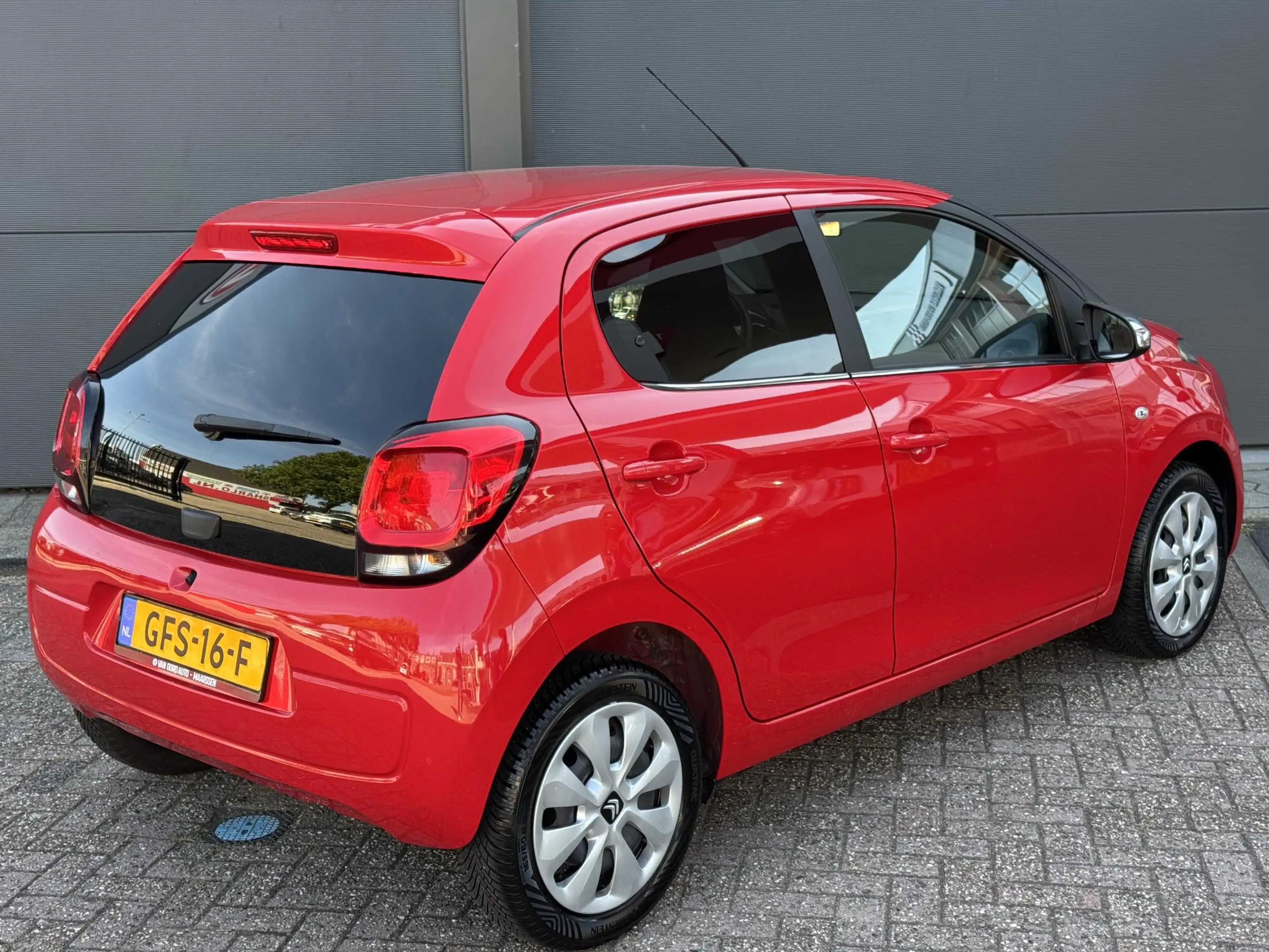Citroen C1 1.0 VTi Shine / Apple Carplay / Android Auto — photo 3