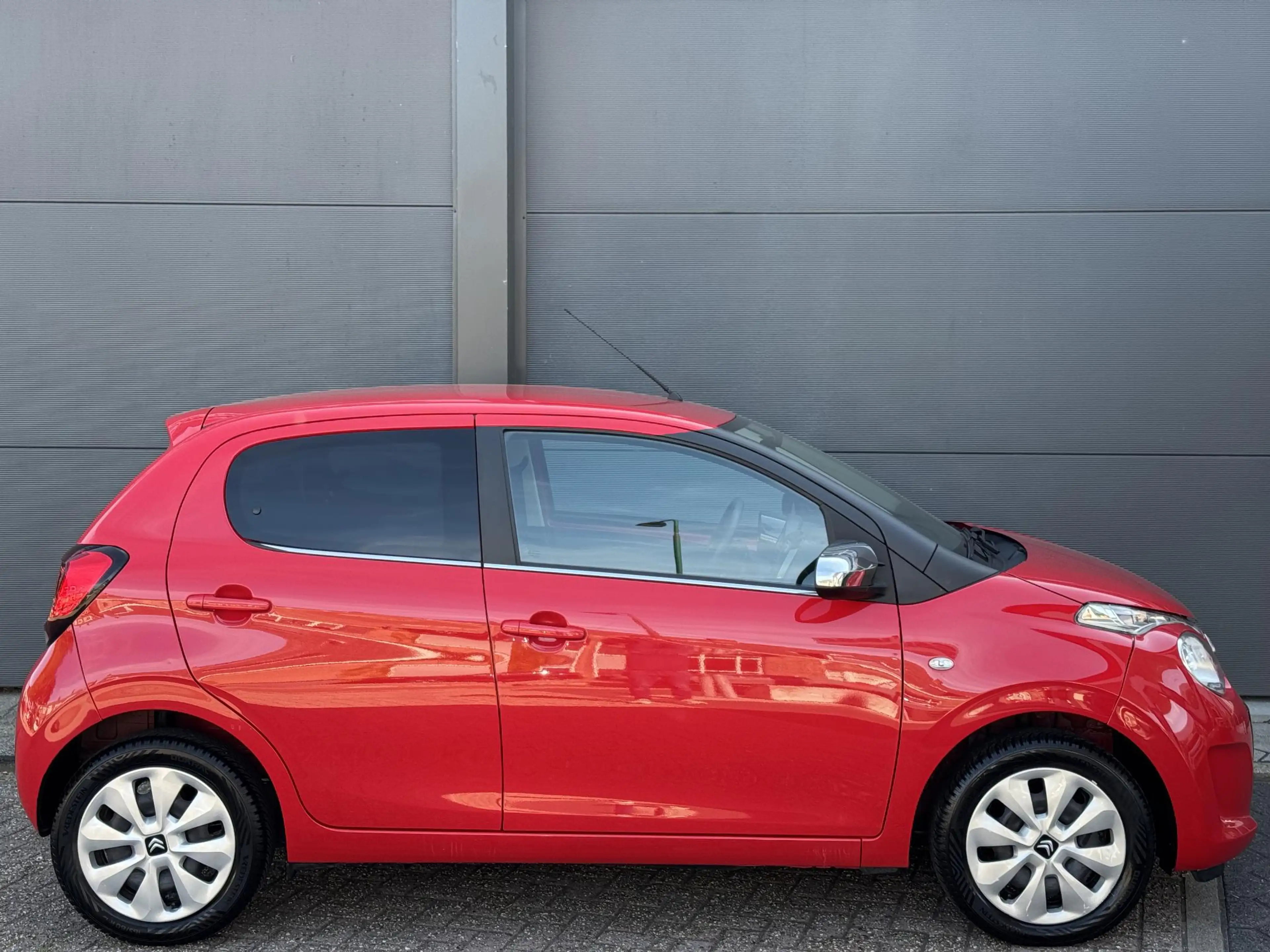 Citroen C1 1.0 VTi Shine / Apple Carplay / Android Auto — photo 7
