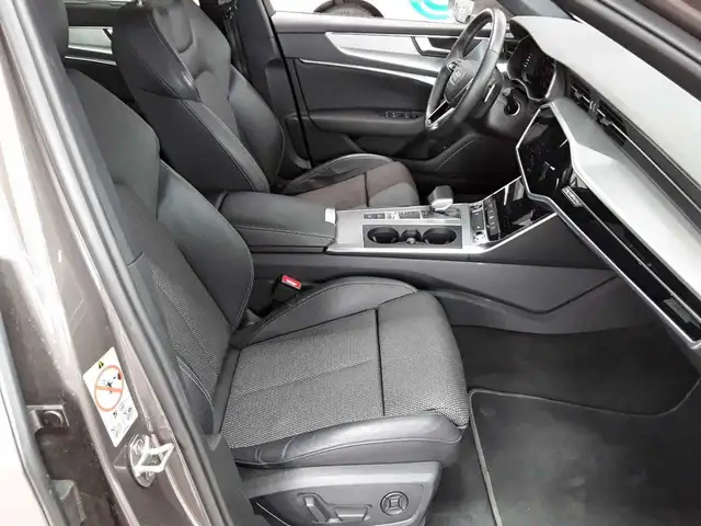Audi A6 view 8