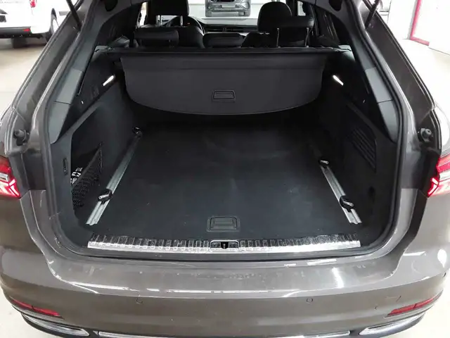 Audi A6 view 15
