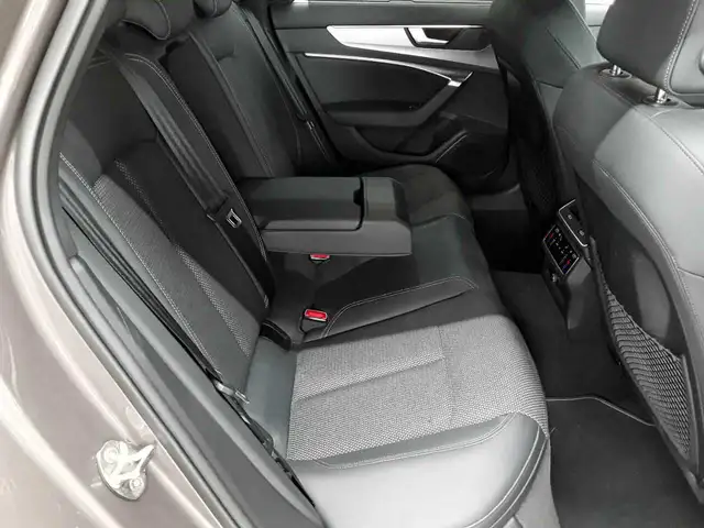 Audi A6 view 14