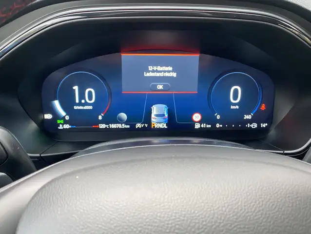 Ford Focus view 7