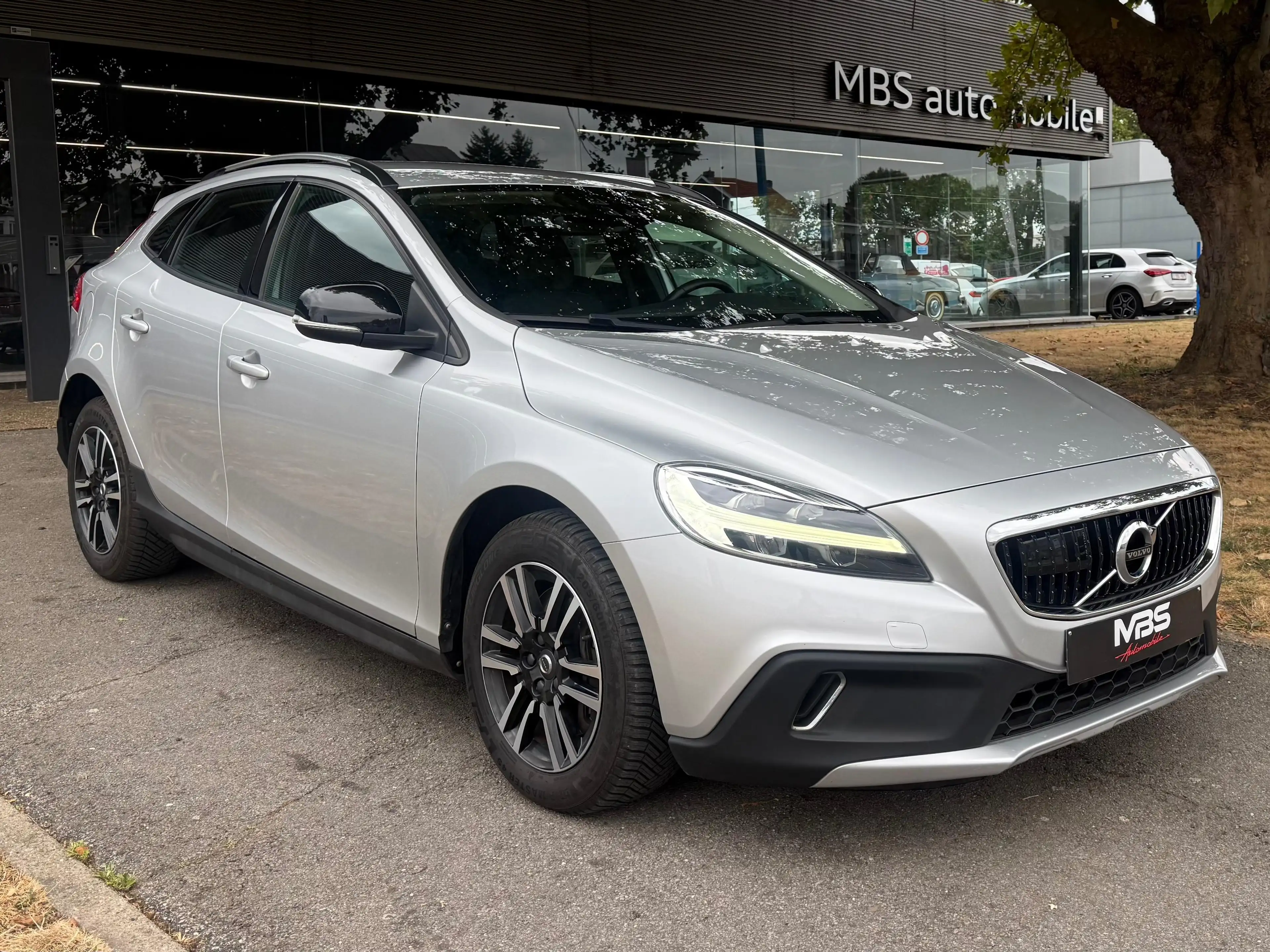 Volvo V40 Cross Country * Cross Country 2.0* AUTO* NAVI* AUTO* XENON* — photo 5