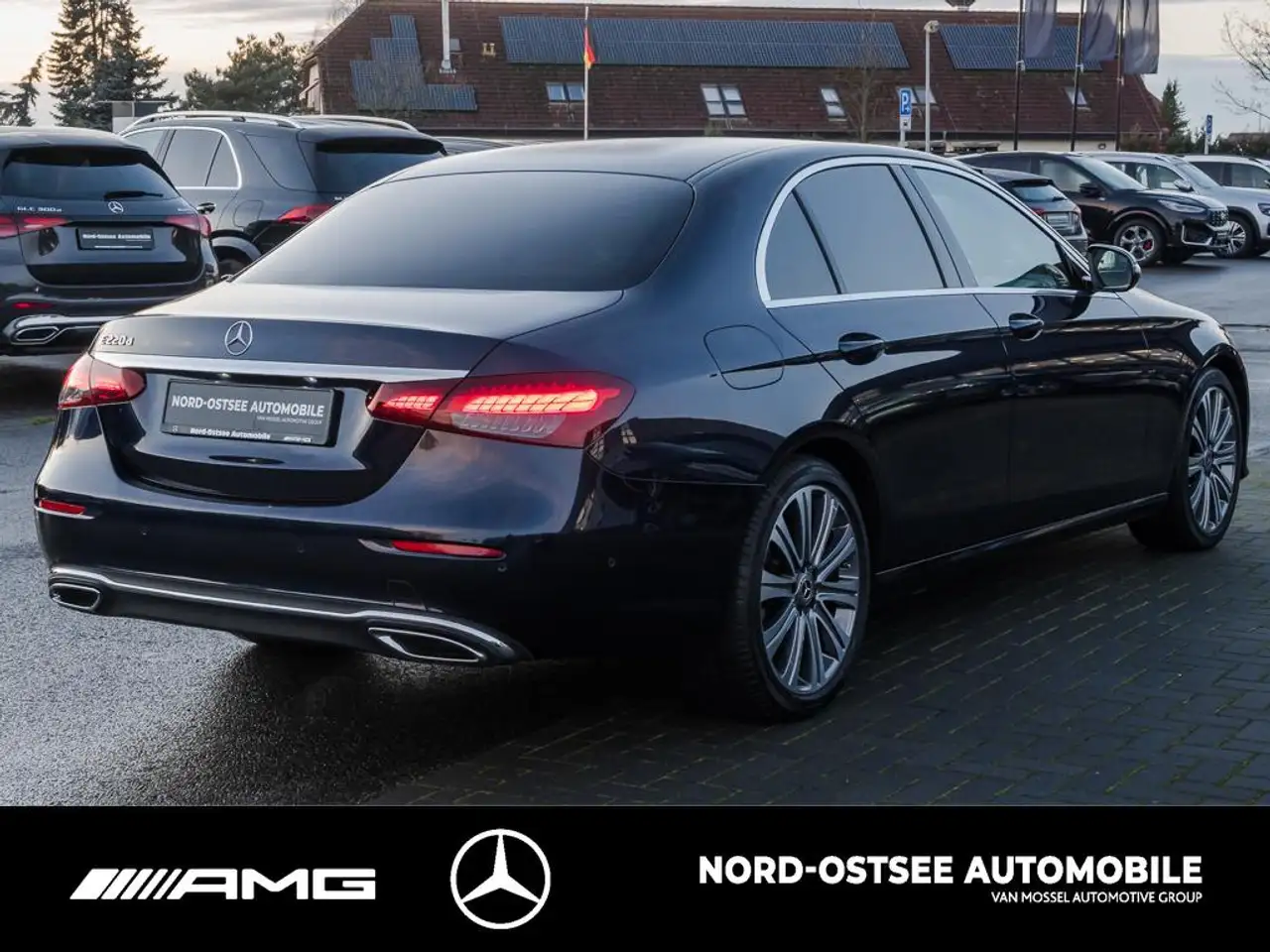 Mercedes-Benz E 220 d AVANTGARDE LED AHK KAMERA AMBIENTE HUD 4