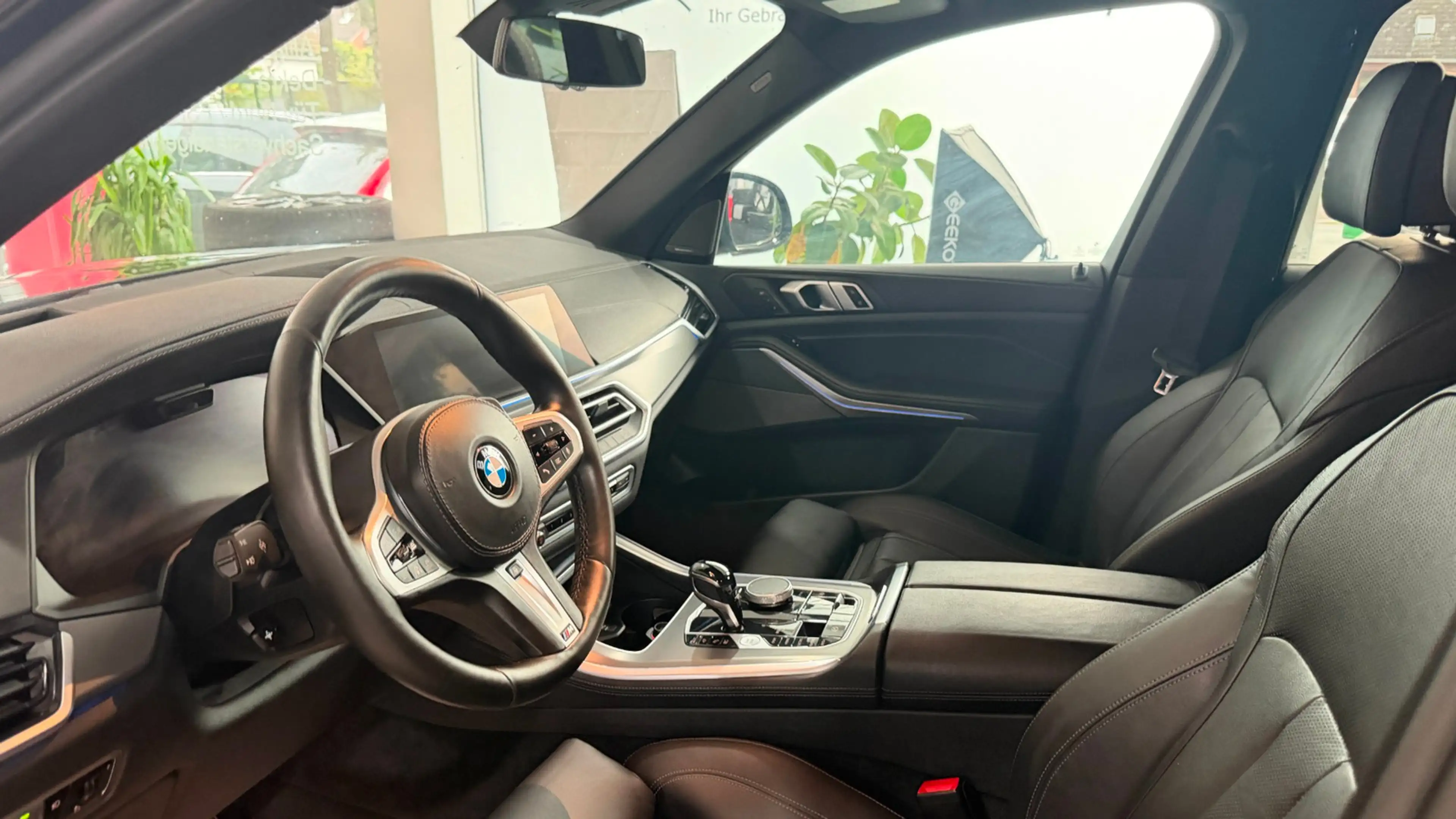 BMW X5 xDrive 45 e M Sport — photo 8
