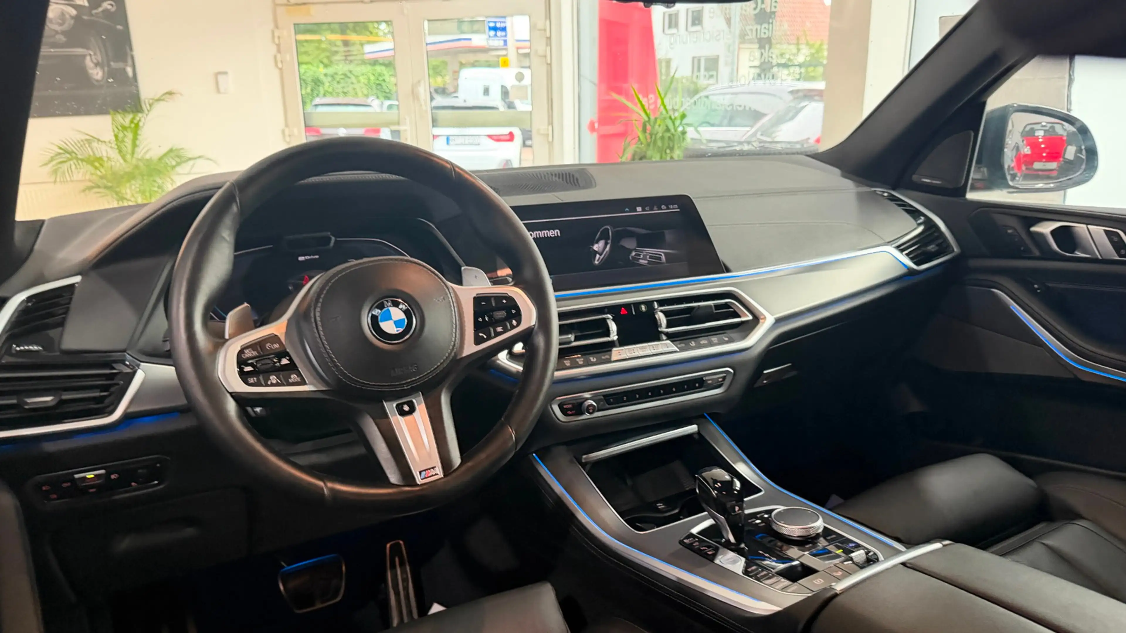 BMW X5 xDrive 45 e M Sport — photo 12