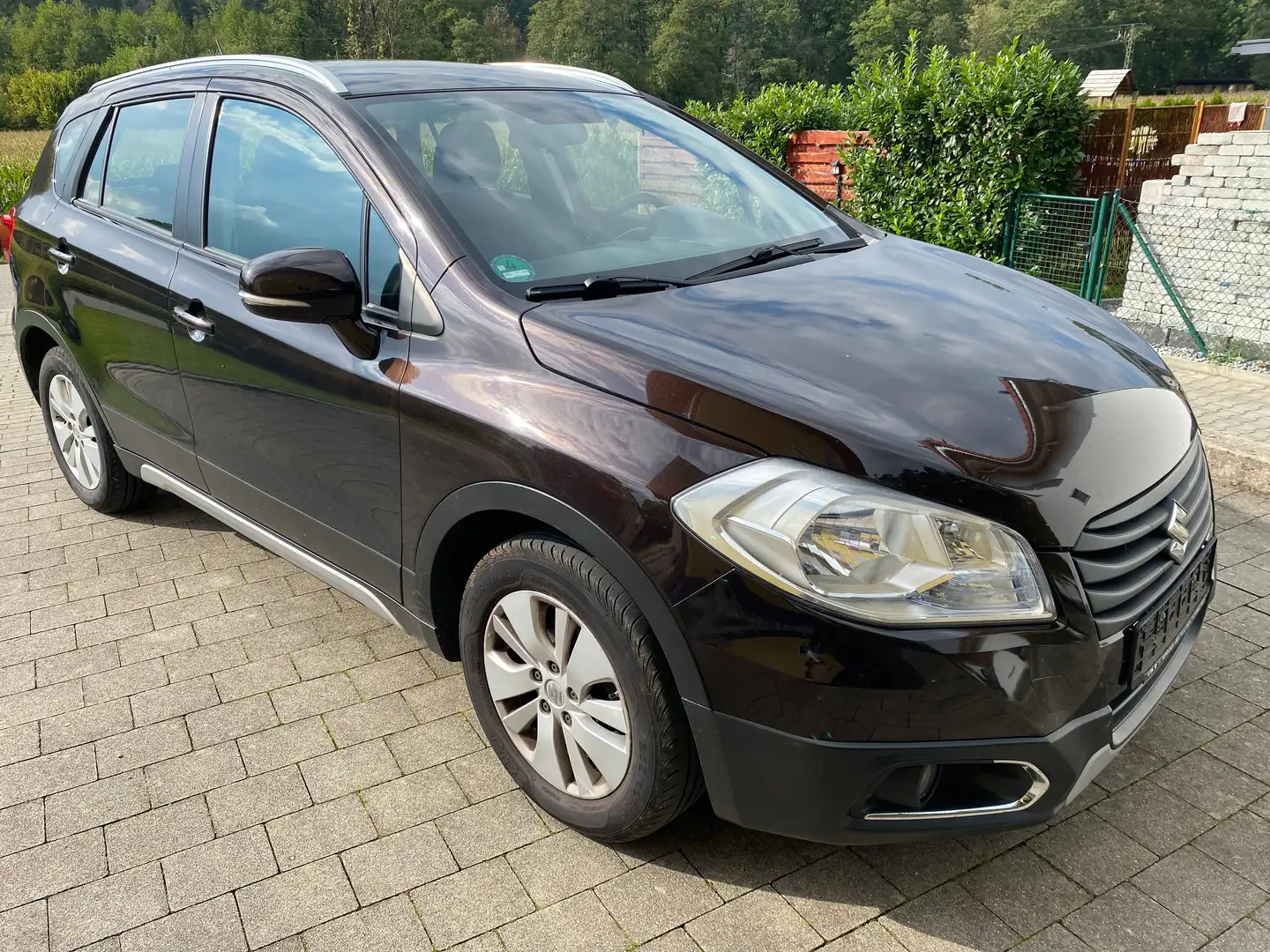 Suzuki SX4 S-Cross Club Braun - 1