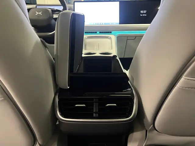 Xpeng G9 Long Range Ansicht 30