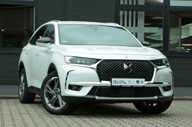 DS Automobiles DS 7 Crossback view 2