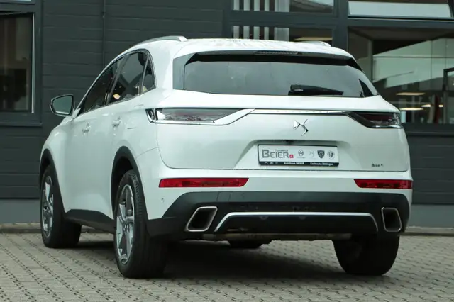 DS Automobiles DS 7 Crossback view 3