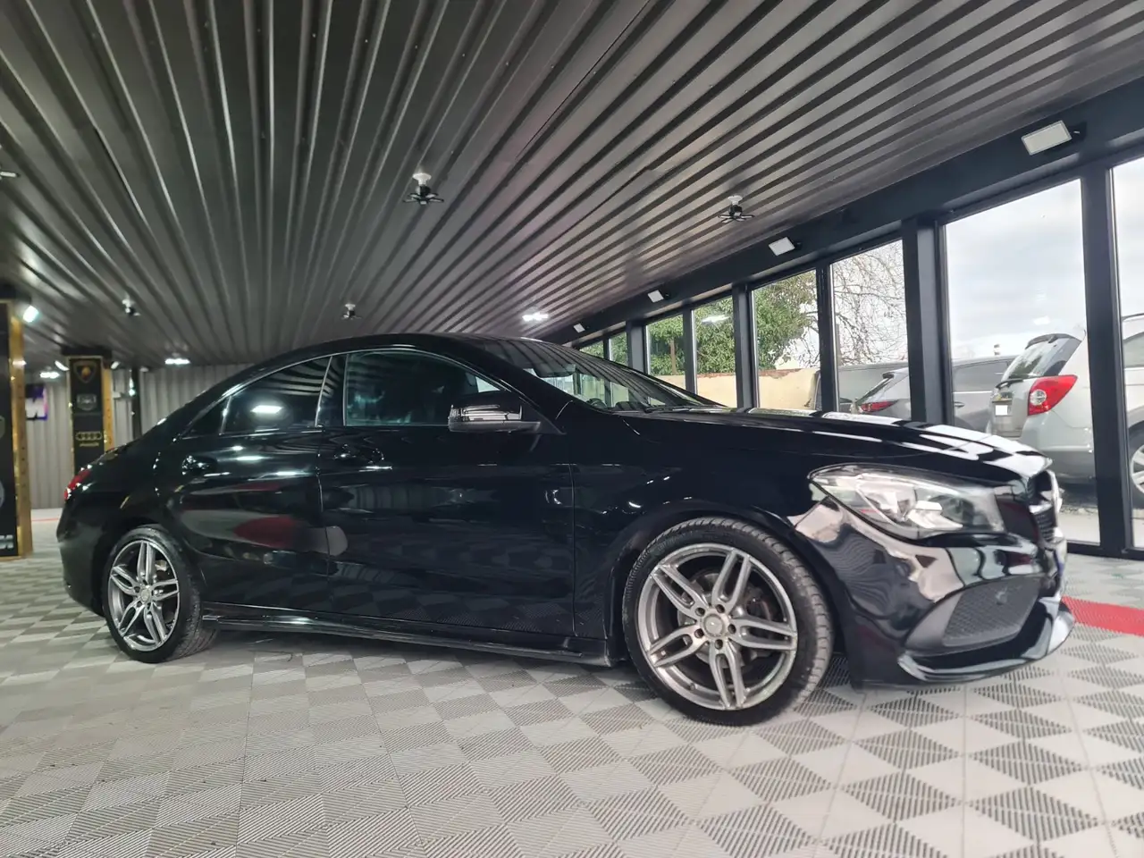 Mercedes-Benz CLA 200