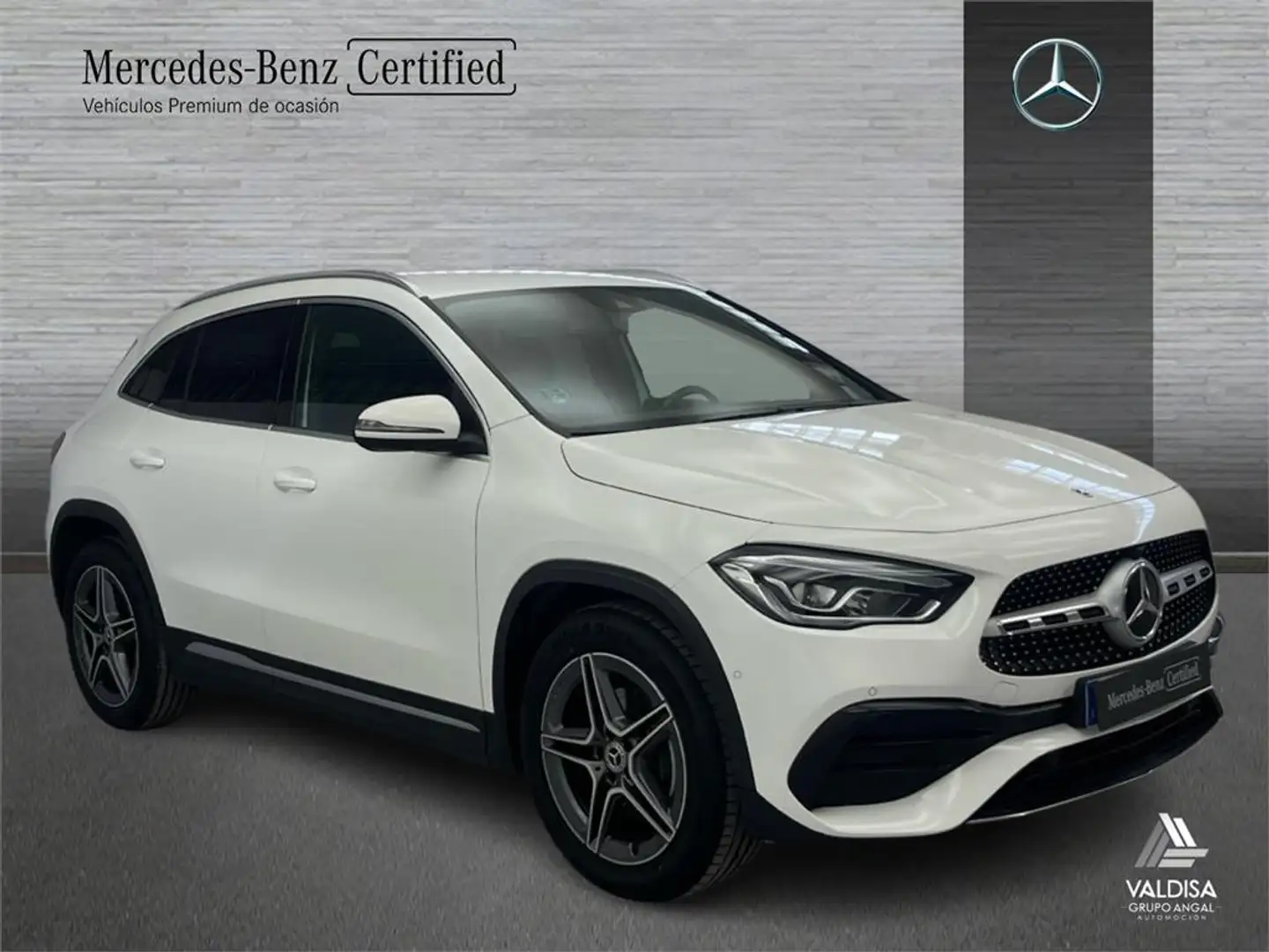 Mercedes-Benz GLA 180 - 2