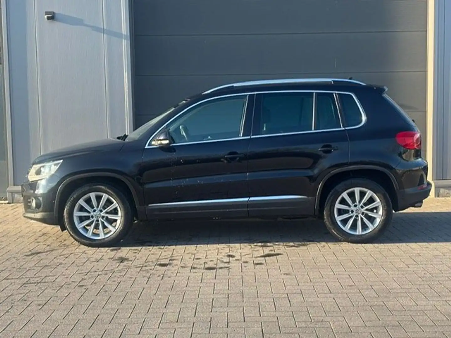 Volkswagen Tiguan Panoramisch dak/Lederen+ verwarmde zeltels Schwarz - 2