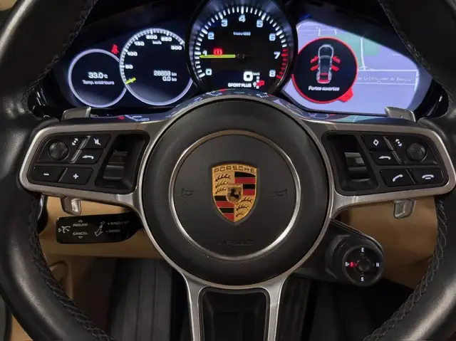 Porsche Panamera view 25