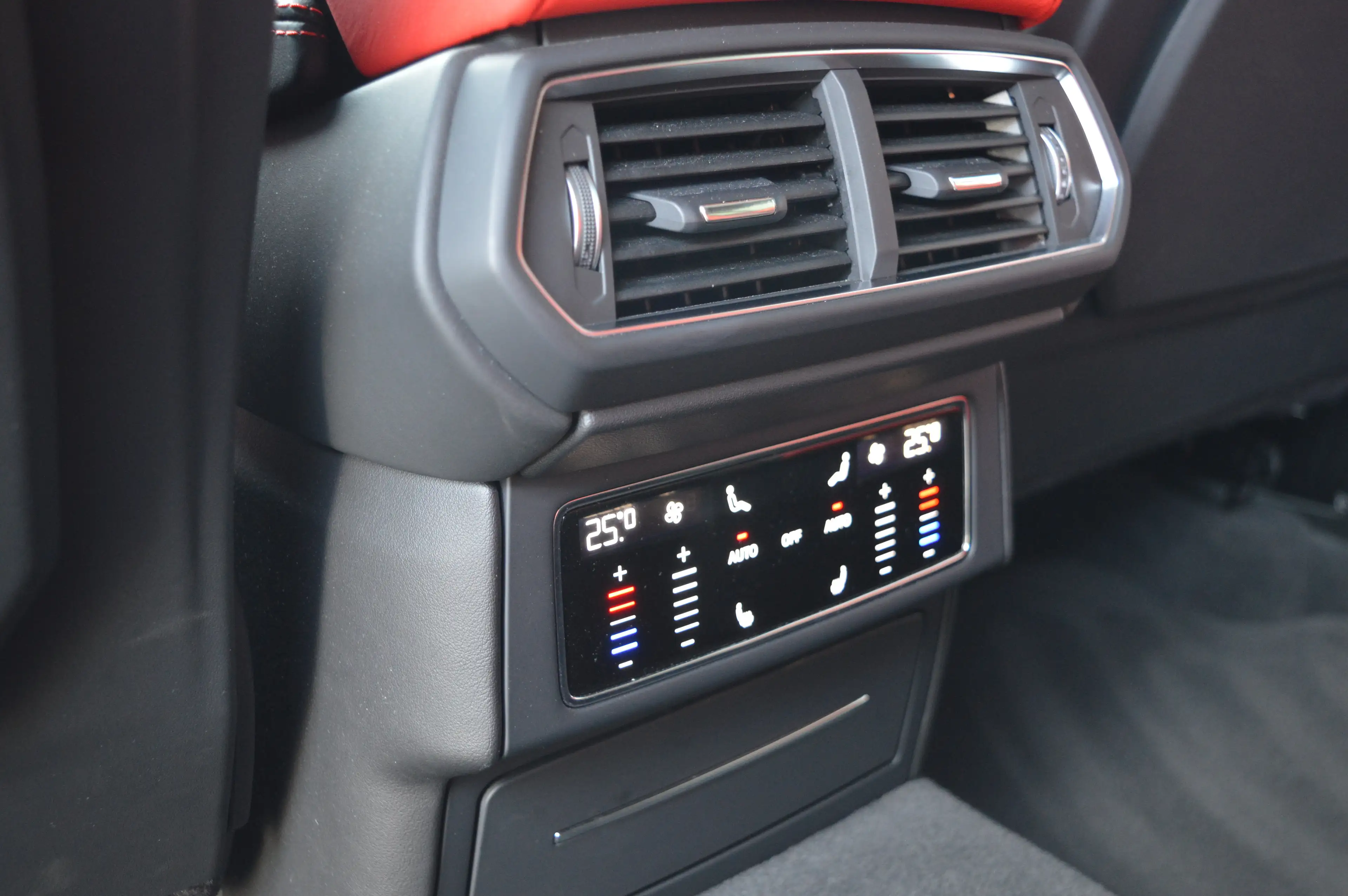 Lamborghini Urus 1 HAND - 59.000 km - Top condition — photo 10
