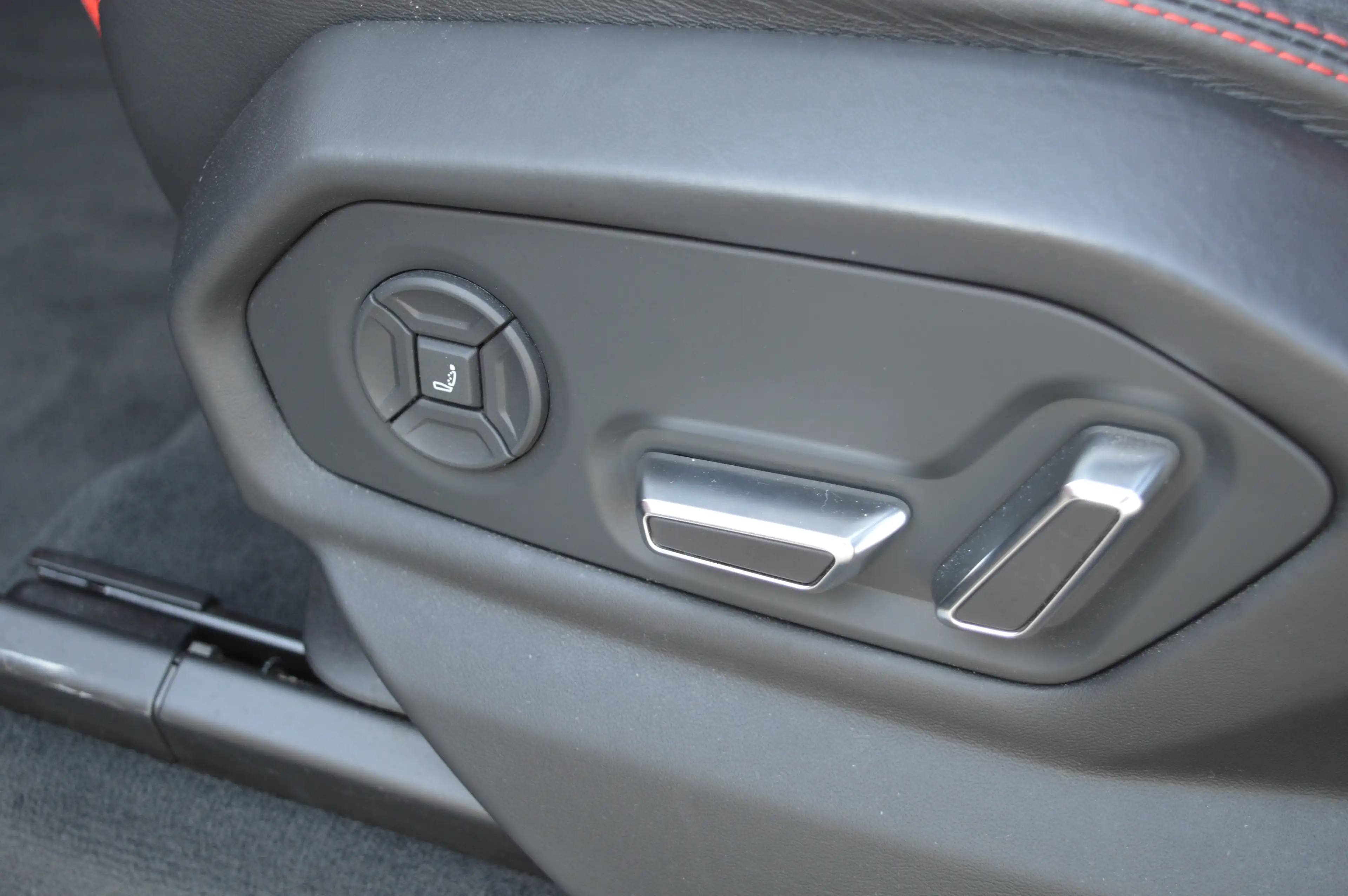 Lamborghini Urus 1 HAND - 59.000 km - Top condition — photo 12