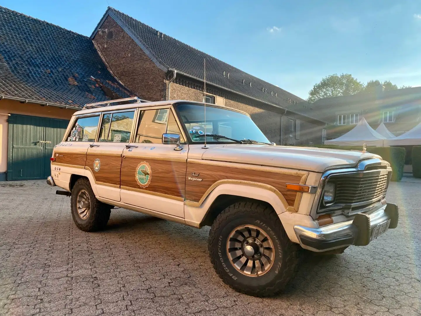 Jeep Wagoneer Cherokee - limited Beige - 1