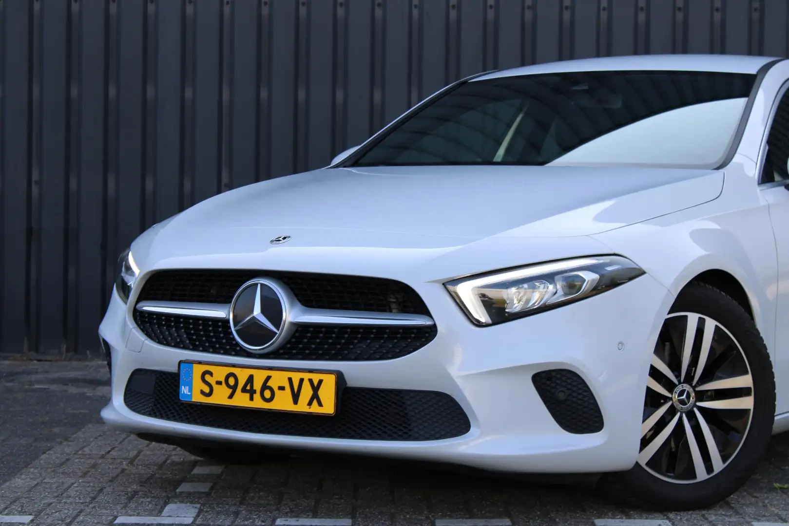 Mercedes-Benz A 200 Business Solution Luxury Wit - 2