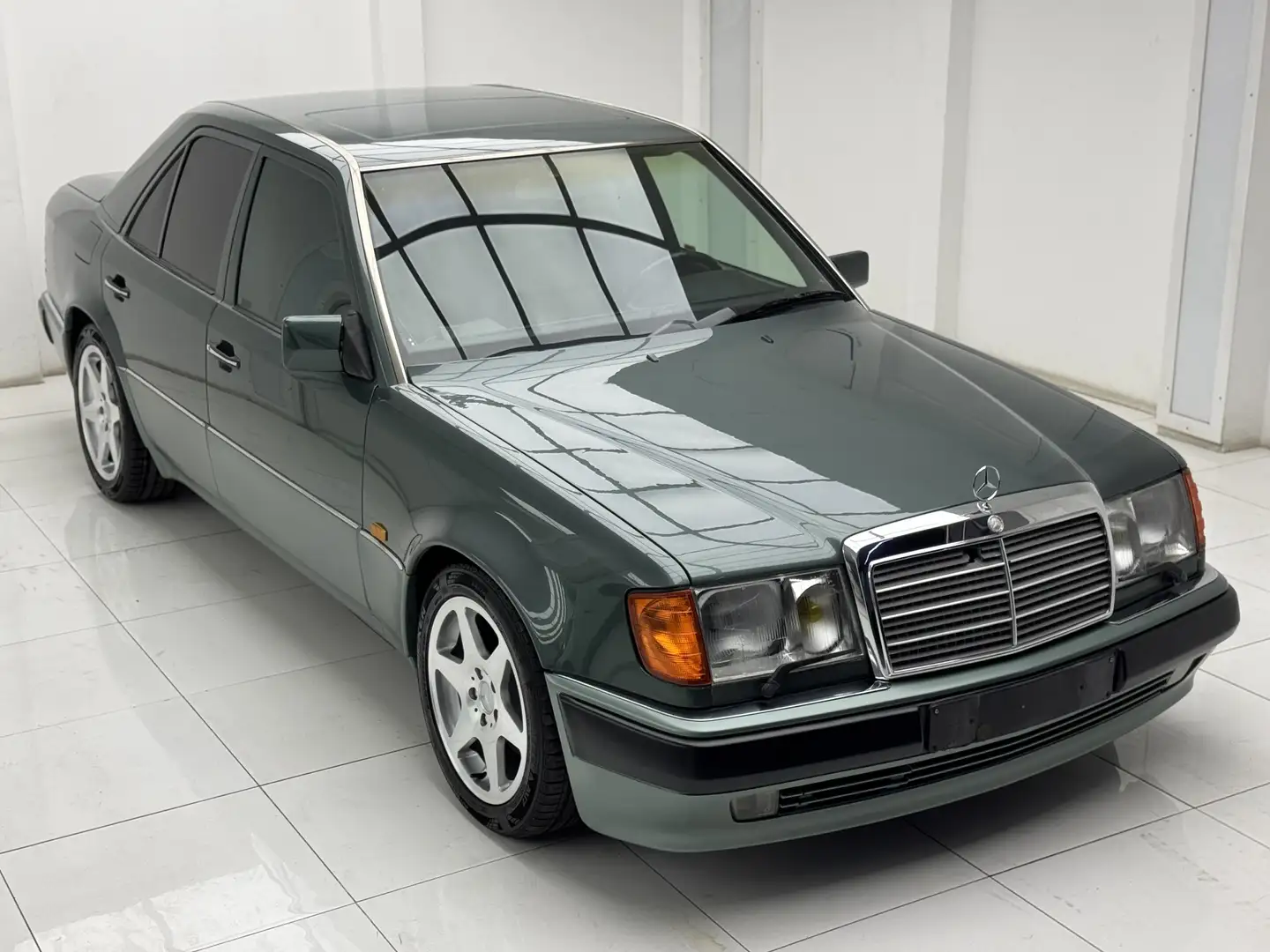 Mercedes-Benz 500 500 E A - 1