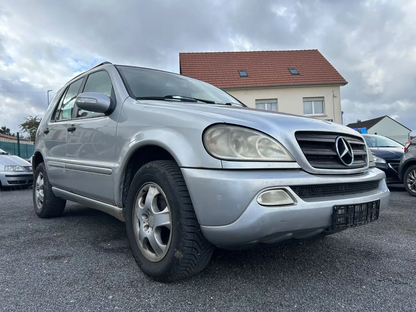 Mercedes-Benz ML 270 AUT + AHK + SHZ + ZYLINDER Silber - 1