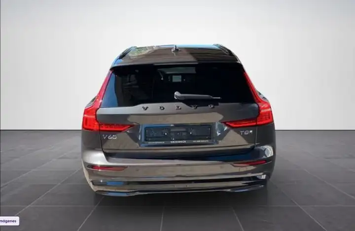 Volvo S60 2024, foto 4