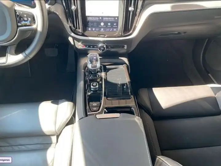 Volvo S60 2024, foto 11